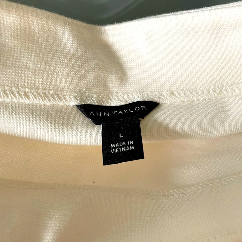 Anna Taylor top